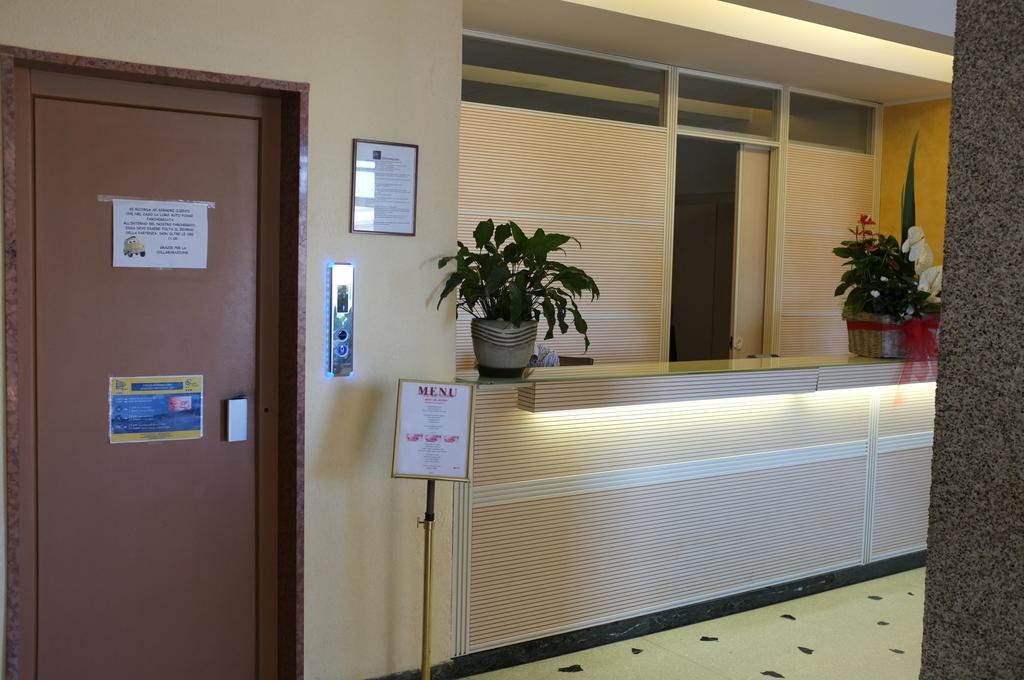 Hotel Palace Varazze Extérieur photo