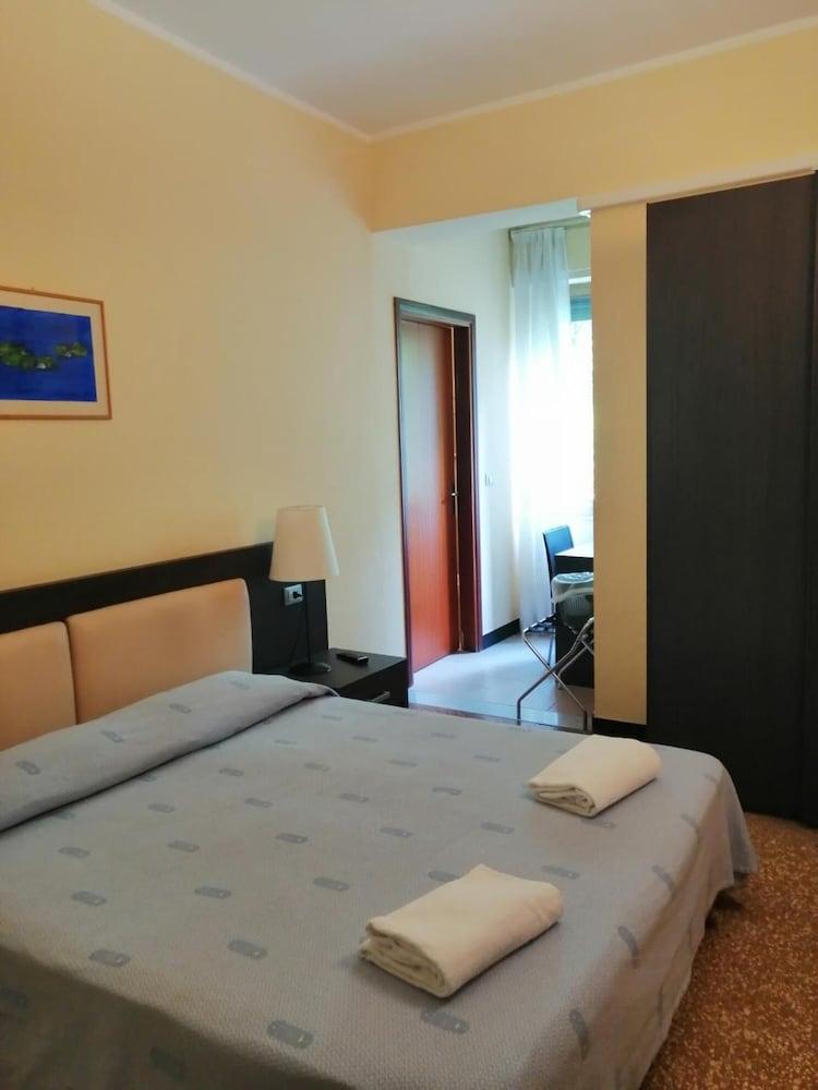 Hotel Palace Varazze Extérieur photo