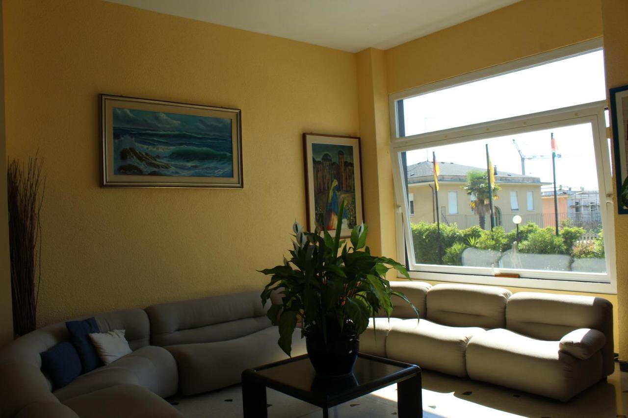 Hotel Palace Varazze Extérieur photo