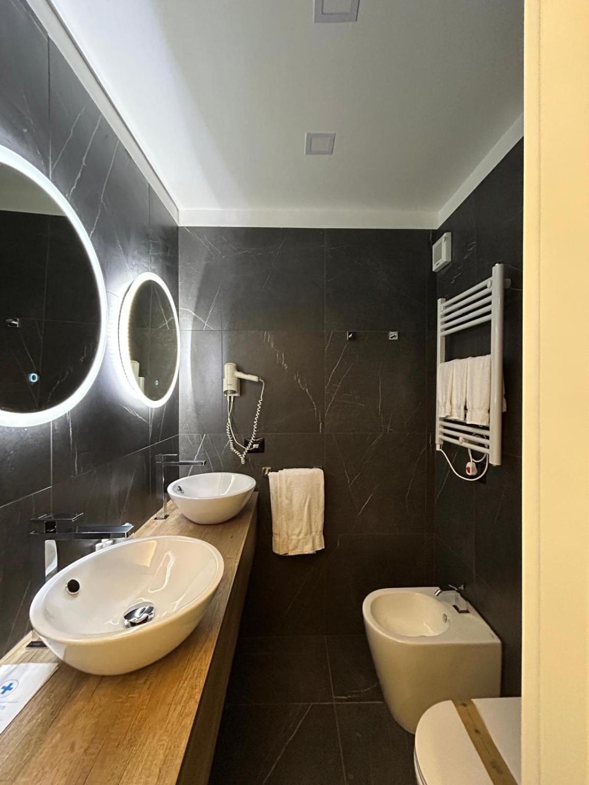 Hotel Palace Varazze Extérieur photo