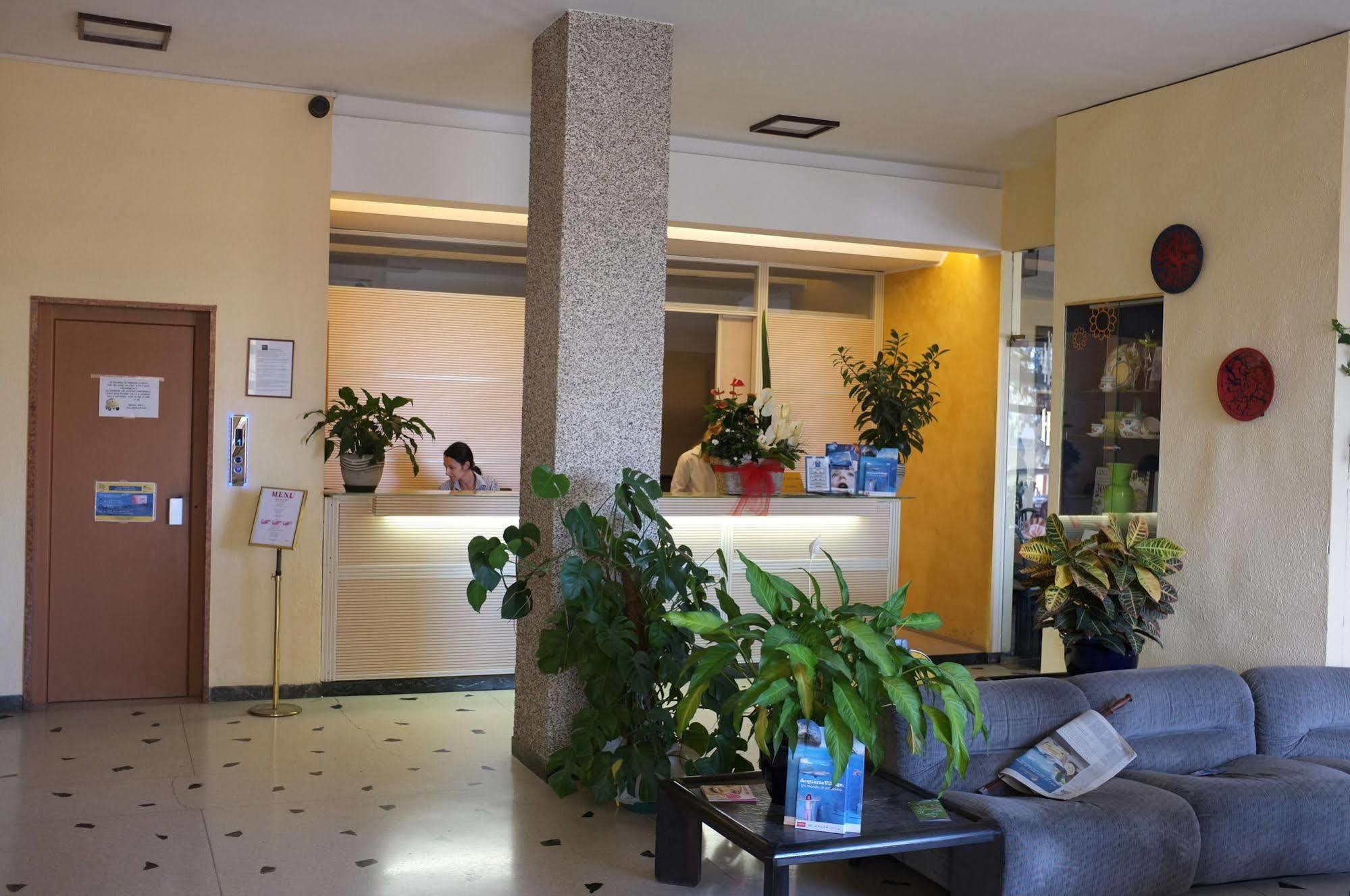 Hotel Palace Varazze Extérieur photo